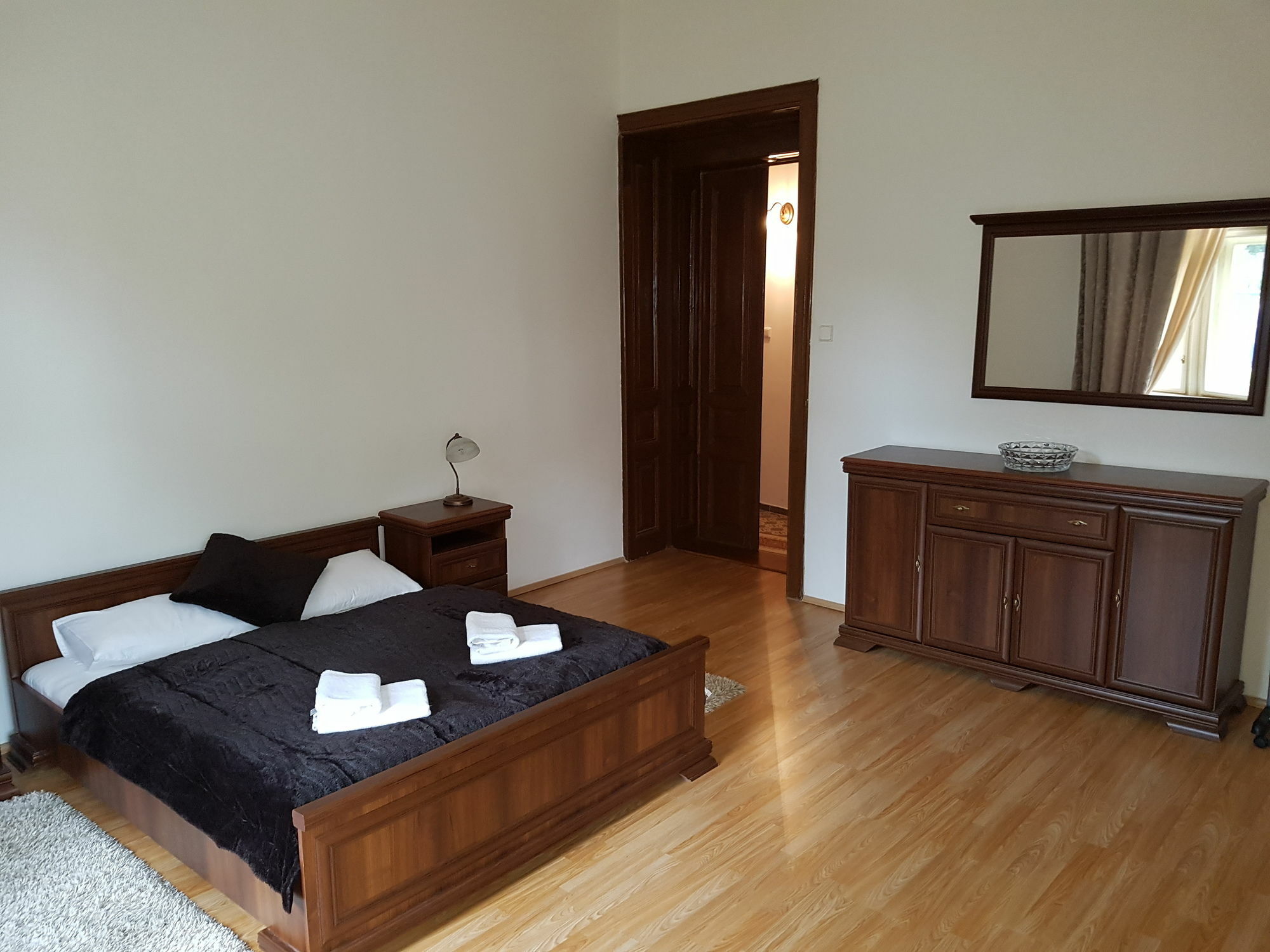 Villa Sofia Apartments كارلوفي فاري المظهر الخارجي الصورة